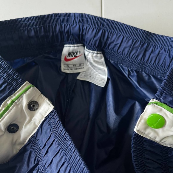 SOLD Nike Mens VTG Track Pants XL - Picture 7 of 7